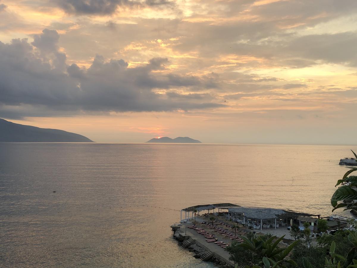 Envi Hotel วญอเรอ ภายนอก รูปภาพ